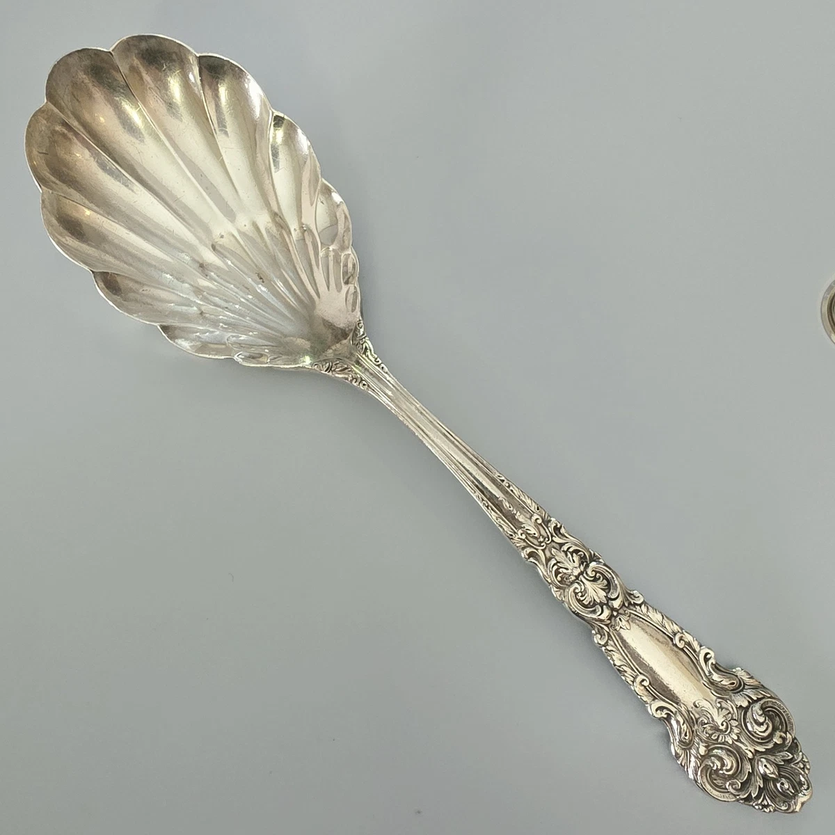 【リード＆バートン】純銀 スターリング／ティースプーン「レ・サンク／深彫り」 25+ Reed & Barton French Renaissance Silver Antiques for sale