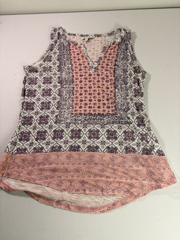 Lucky Brand tank, casual, Size Medium , purple & pink pattern. Bin A1