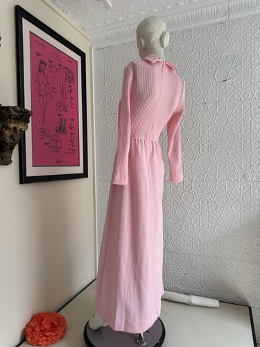 Vestido rosa vintage años 70-Maxi-Poliéster-Mod-Gogo-Cottage-Coquette-Pequeño - Imagen 4 de 14