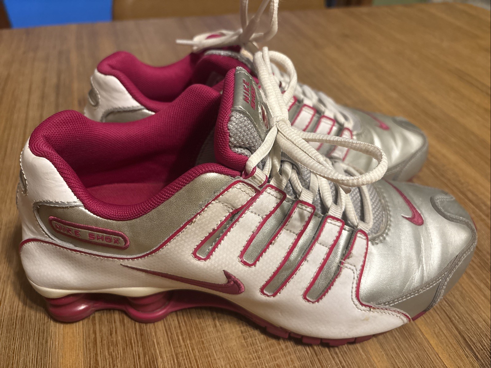 Women's Size 8.5 Nike Shox Running Shoes Pink, White Silver Magenta 488312-013