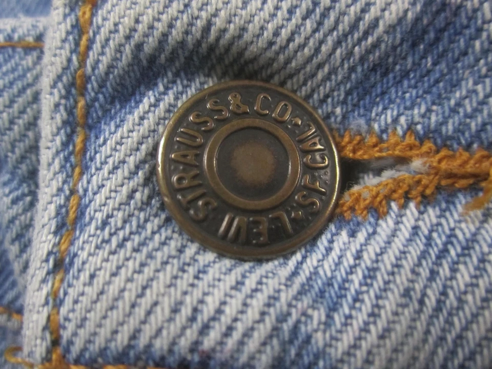 Pantalones Cortos De Colección Levis 550 Para Hombre 38 Azul Denim Corte Envejecido Hecho en EE. UU. 90s Foto 2 de 4