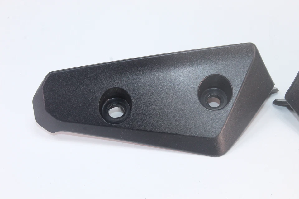 Guardabarros trasero triple Triumph Speed 2011 T2306524 T2306525 Foto 2 de 4