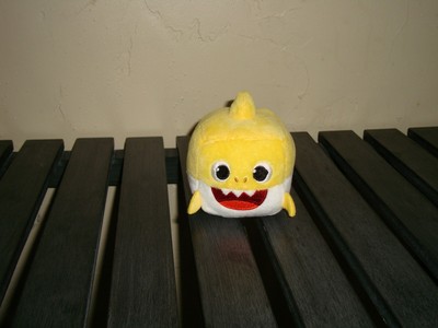 baby shark family sound cubes