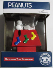 Snoopy Peanuts Hallmark Ornament Dog House Stockings Red / Blue Box