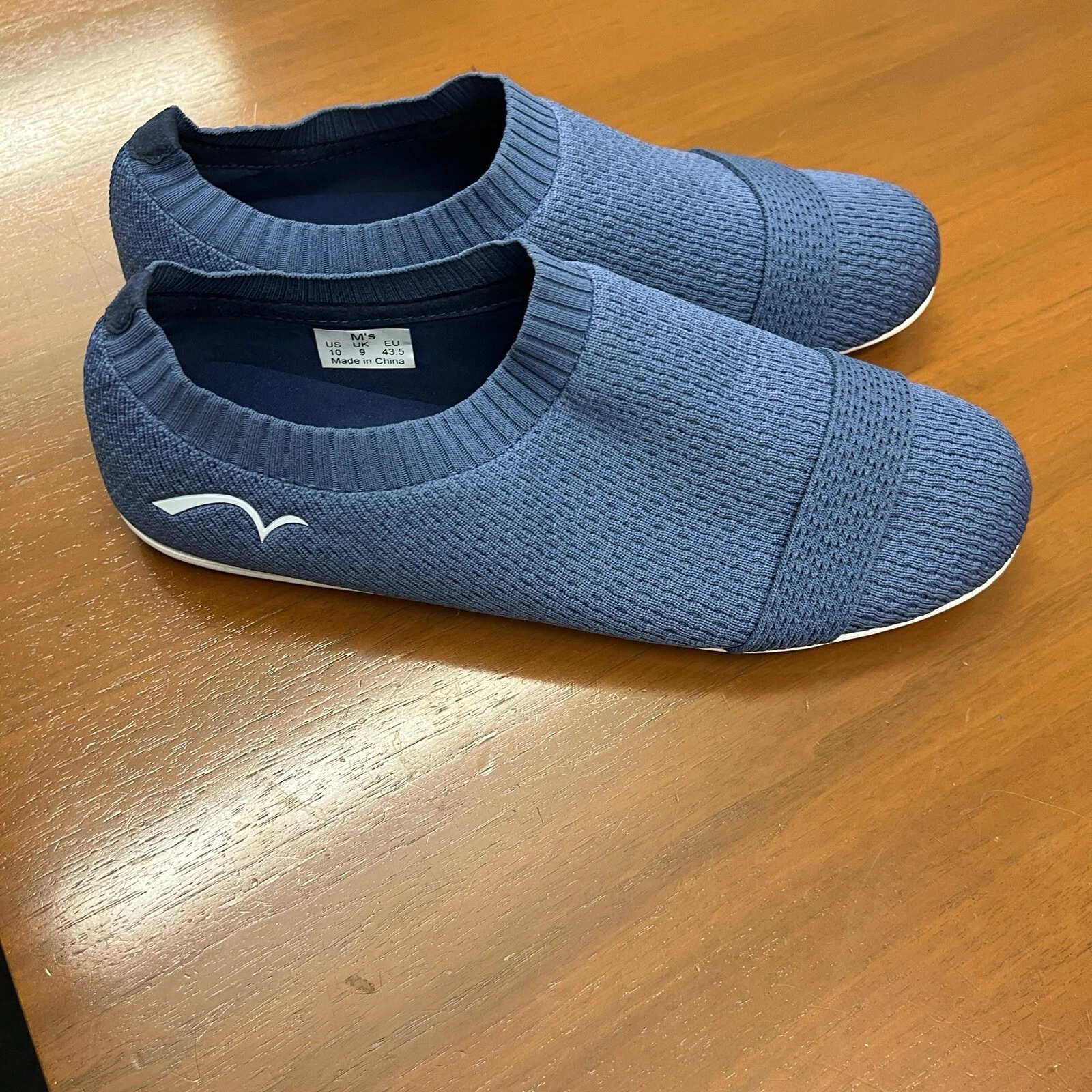 Men’s Clever Soles Blue Form Fitting Comfort Shoes Size 10 NWOT