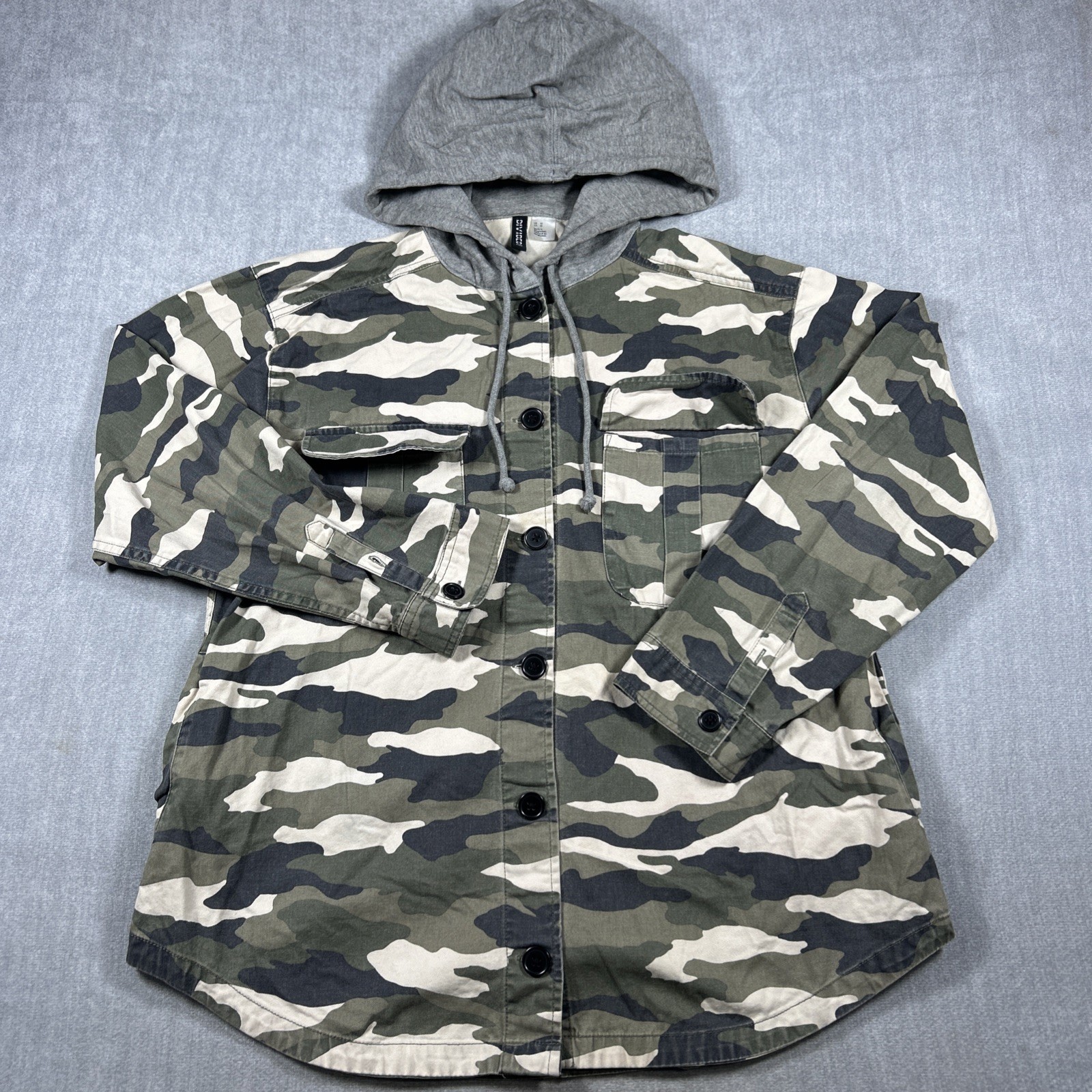 H & M W DIVIDED Womens Size 10 Jacket Button Up Camo Hood thumbnail 2