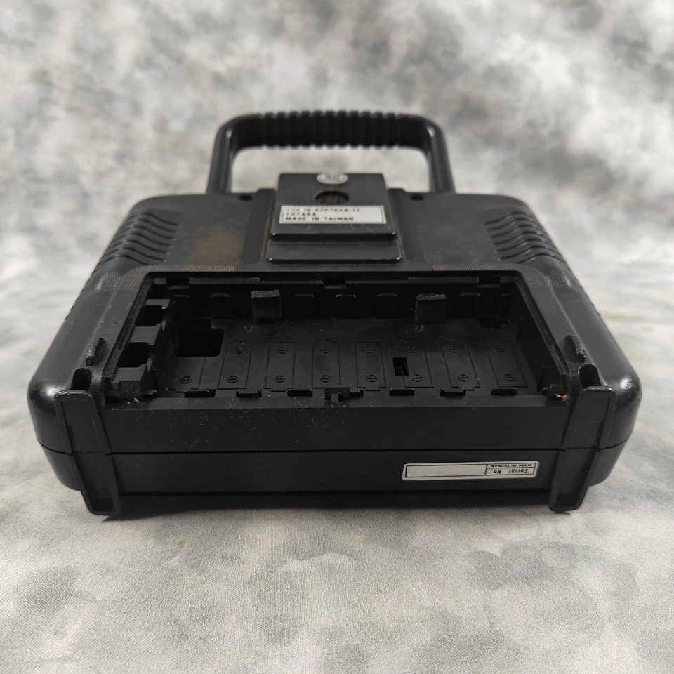 Futaba T6XA 6-Ch FM 72MHz RC Transmitter Untested/Parts No Battery Door - Image 3 of 4