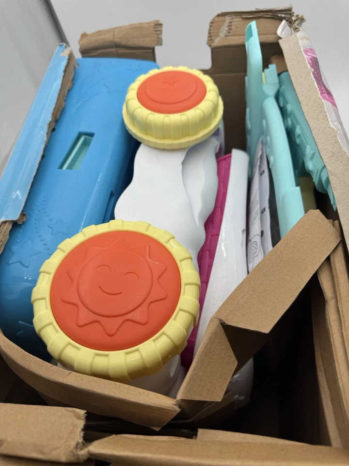 Disney Jr T.O.T.S. Cochecito de cuidado de guardería de 25 pulgadas, 12 piezas, con licencia oficial Foto 3 de 4