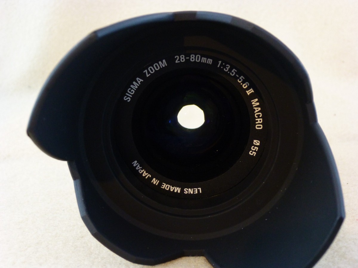 Sigma Zoom 28-80mm II f/3.5-5.6 Macro 1:2 Lens for Canon