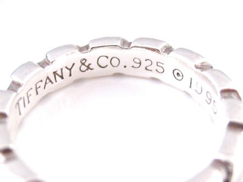AUTENTICO ANELLO TIFFANY & CO ARGENTO ATLANTE SCANALATO MISURA 7,5 SACCHETTO INCLUSO - Foto 2 di 4