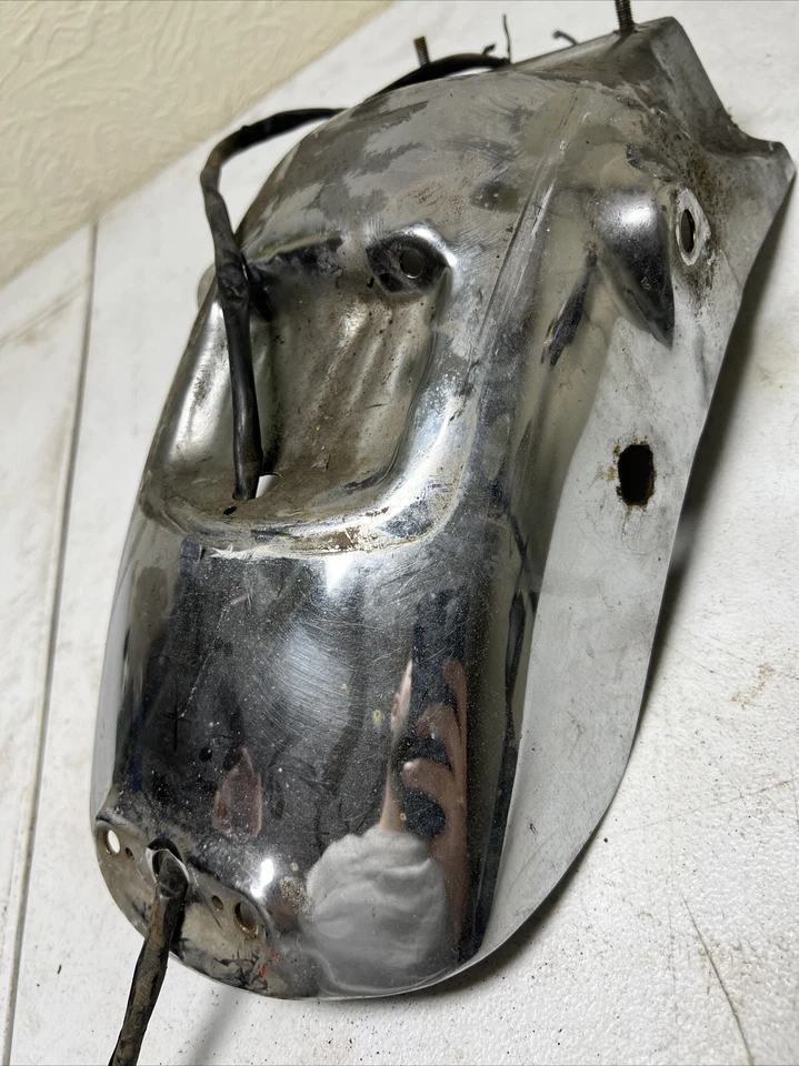 Guardabarros trasero Honda Magna VF750 1982-1984 cromado OEM VF700 V45 Foto 4 de 4