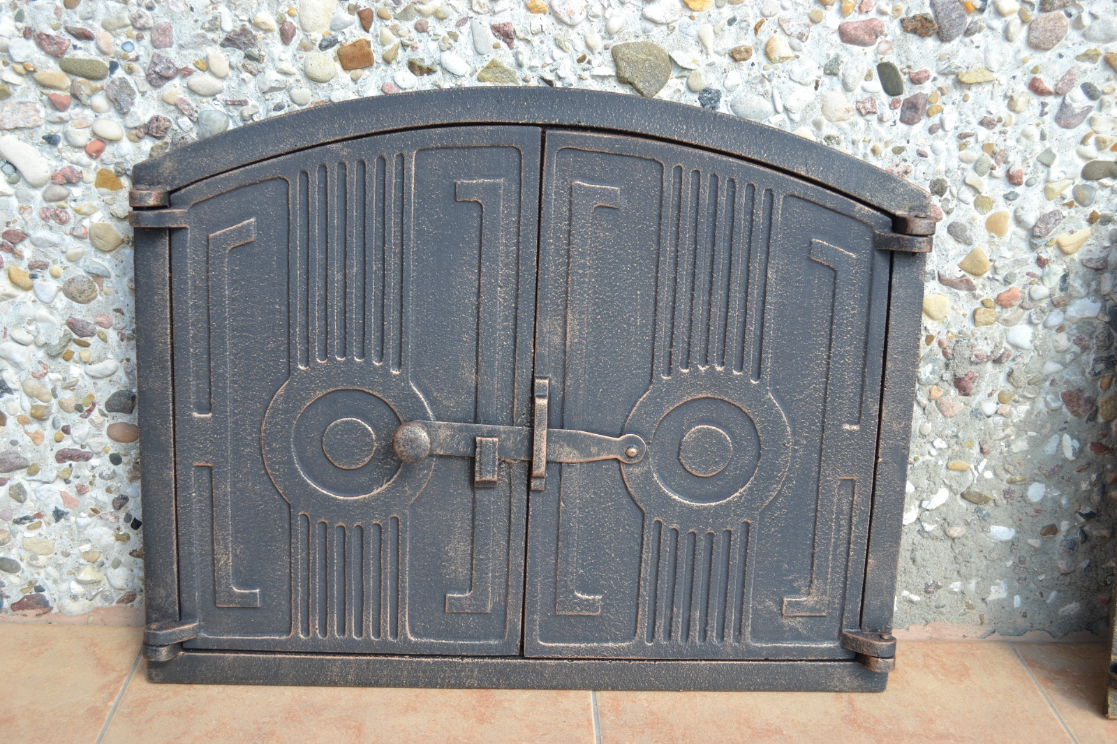 480 x 380mm Cast iron fire door clay / bread oven / pizza stove smoke