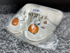 American Eagle Peanuts Slippers Womens Size 8 Ivory White Fall Faux Fur Snoopy