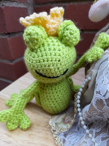Bambole artistiche La principessa e la rana, OOKK Ragdoll, Amigurumi fatte a mano rana verde - Foto 2 di 10