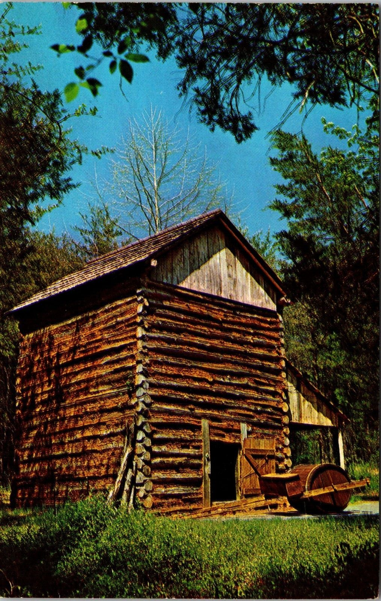 tobacco hut roanoke va Roanoke VA Tobacco Barn and Hogshead Vintage Postcard Washington National  Mon