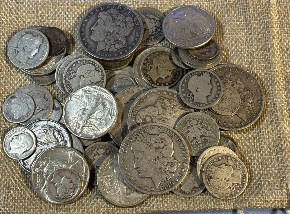 * SUPREME * MIXED SILVER LOT 90% PRE 1965 VINTAGE QUARTERS DIMES HALF DOLLARS