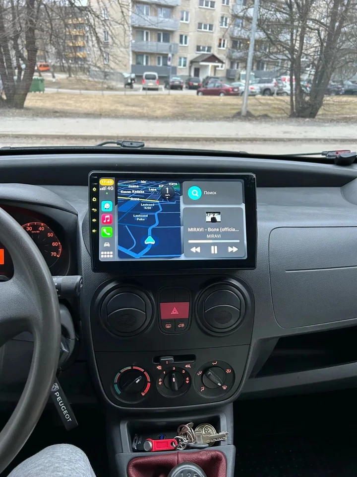 Stereo Radio Display Touch Android Fiat Fiorino Qubo Comandi Volante Carplay USB - Immagine 2 di 4