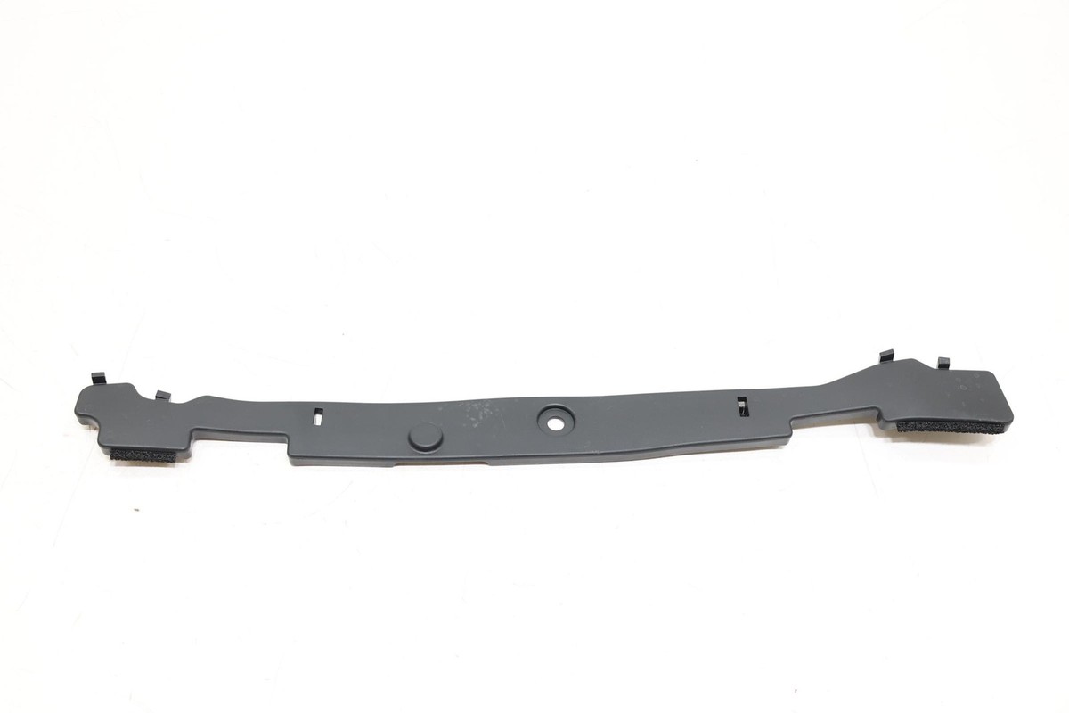 hide1987 2020 -2025 MAZDA CX-30 FRONT RIGHT FENDER REARWARD INSULATOR COVER
