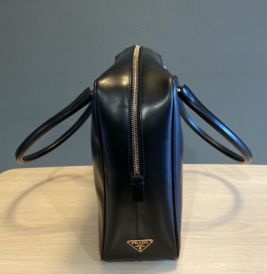 PRADA キーホルダー BAULETTO APERTO Prada Bauletto BL0094 Vitello Box Leather Bag Nero NWT Lock Key w