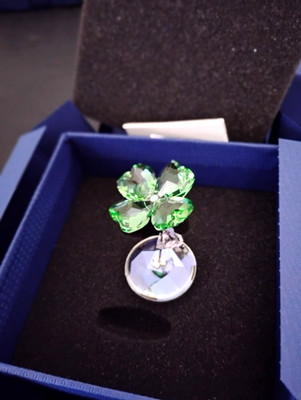 SWAROVSKI CRYSTAL SCS LIV 4 LEAF CLOVER FLOWER *NEW IN BOX RETIRED*  116550