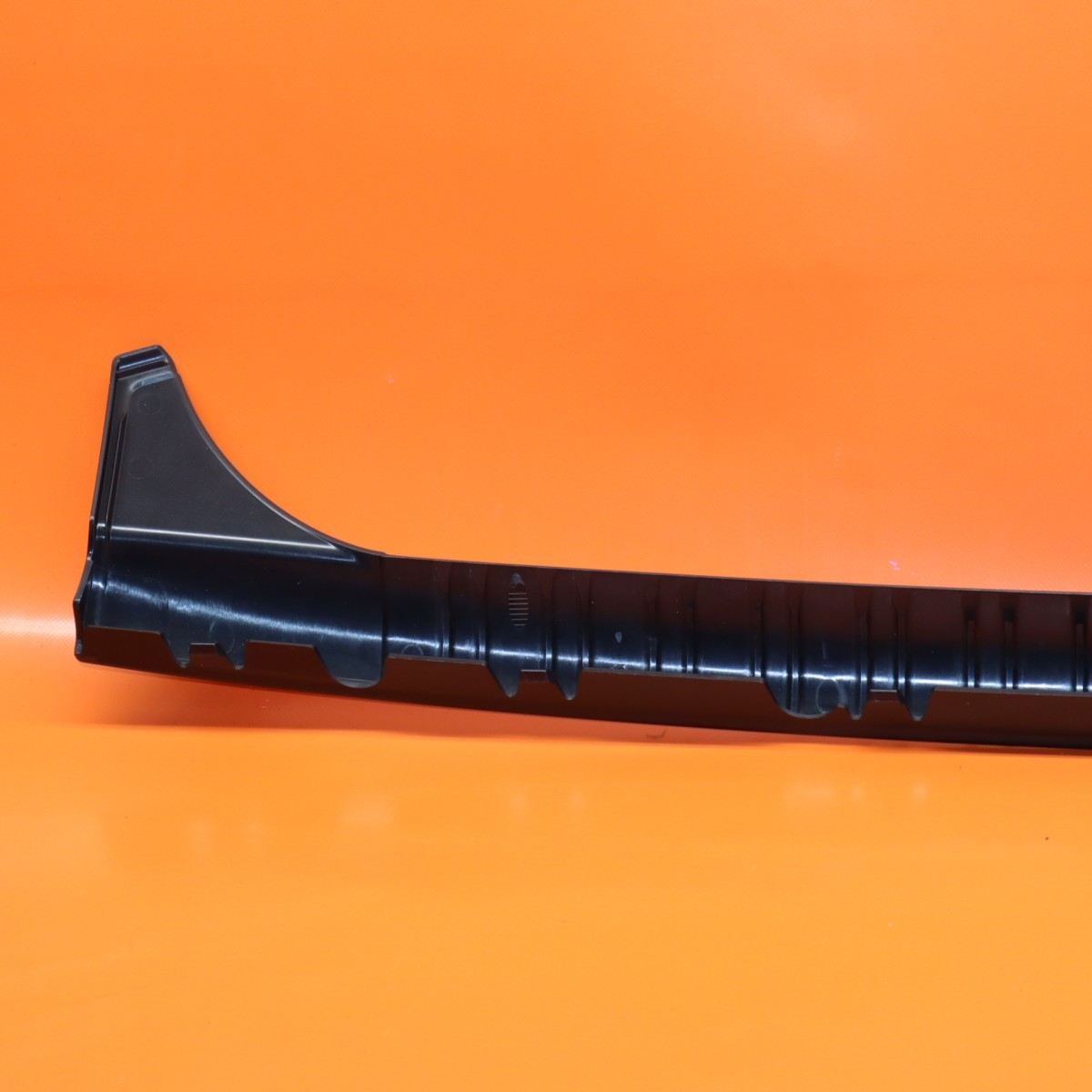 ROLLS ROYCE PHANTOM REAR BUMPER TOP TRIM MOULDING 5112 7040027 OEM