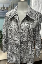 Zenergy Chico's Jacket Sz 0 Lightweight Gray White Animal Print Jacket