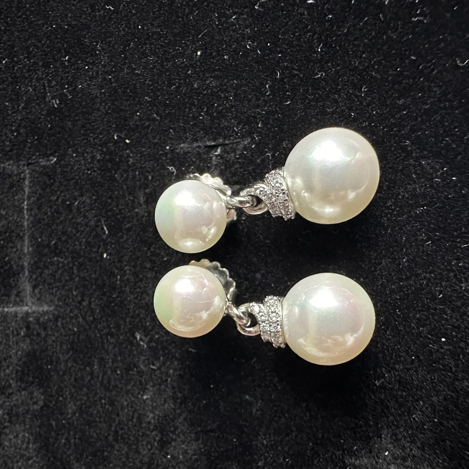 David Yurman Pearls & Pavé Setting Small Diamonds Earrings - Image 2 of 4