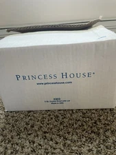 Princess House 2 qt Crystal Bowl With Lid-#5303