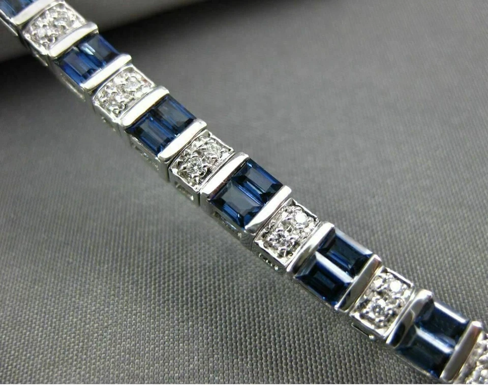 Brazalete Tenis Zafiro Simulado Corte Baguette 8 Ct 7" Chapado en Oro Blanco Plateado Foto 2 de 4