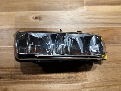 LAND ROVER FRONT FOG LAMP RIGHT RANGE RANGE SPORT LR080283 OEM - Picture 3 of 5