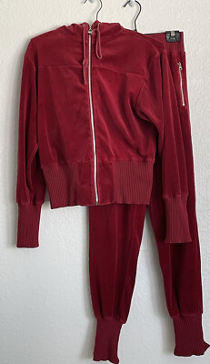 Clts clothing Outfit: jogger & top/sweater.Size:MP. Color:burgundy