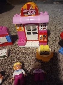 Lego Duplo Lot 10587 Cafe With 3 Figures - Read Description 