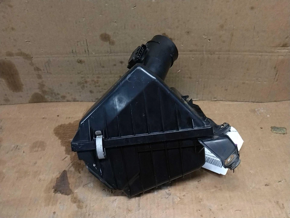 Conjunto de filtro de aire usado se adapta a: Subaru Forester 2007 2,5 L sin turbo grado A Foto 2 de 4