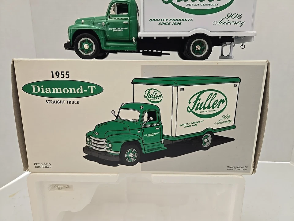 FIRST GEAR 1:34 1955 DIAMOND T FULLER DELIVERY TRUCK 19-2007 - Image 3 of 4