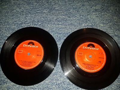 NEW SEEKERS  2x7'' SINGLES PBALL WIZ SEE ME FEEL ME I'D LIKE TO TEACH THE WORLD ''