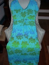 FRESH PRODUCE MOONSHADE MAXI DRESS IN "SPRING FLING" DESIGN .FLATTERING FIT.. L 