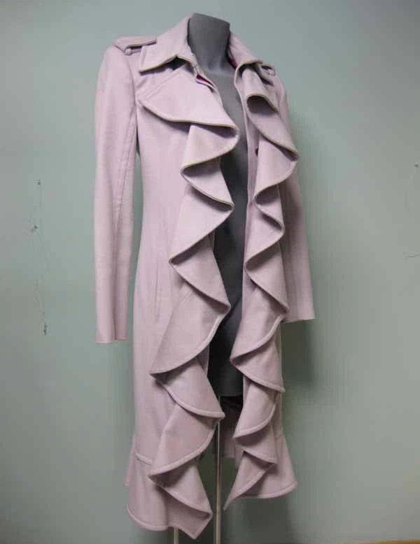 SAINT LAURENT (YSL) Abito cappotto aderente Tom Ford Runway Yves Saint Laurent lana con volant rosa polvere 34