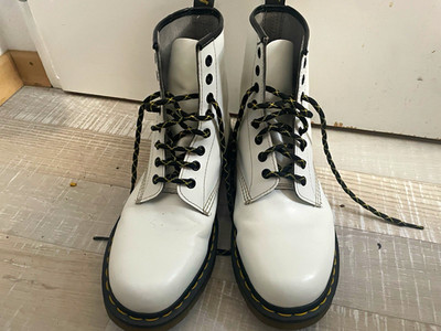 Dr. Martens 1460 Damen Schnürstiefel weiß Leder rutschfest EU 42 US 9