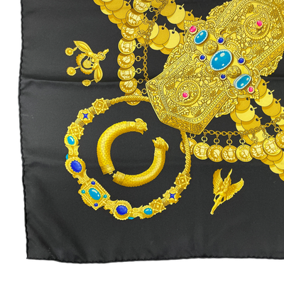 Hermes Kosmima Carre 90 Black Gold Baroque Jewelry Chain Silk