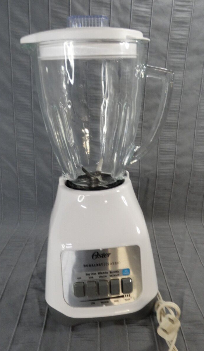 Oster Duralast Classic Blender White Base And 6 cup Pitcher 