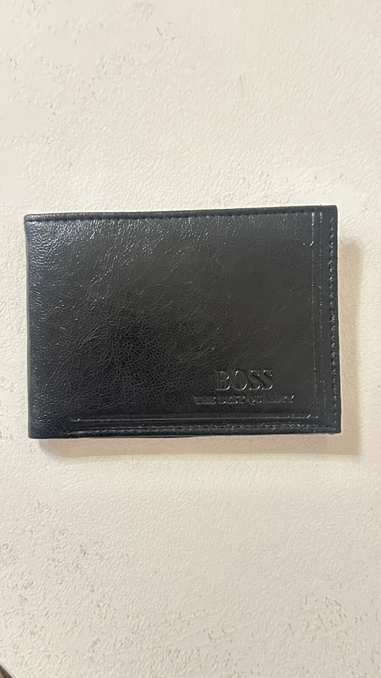 CARTERA HOMBRE HUGO BOSS SEIS RANURAS PARA TARJETAS PLEGABLE NEGRA NUEVA EN CAJA Foto 3 de 4