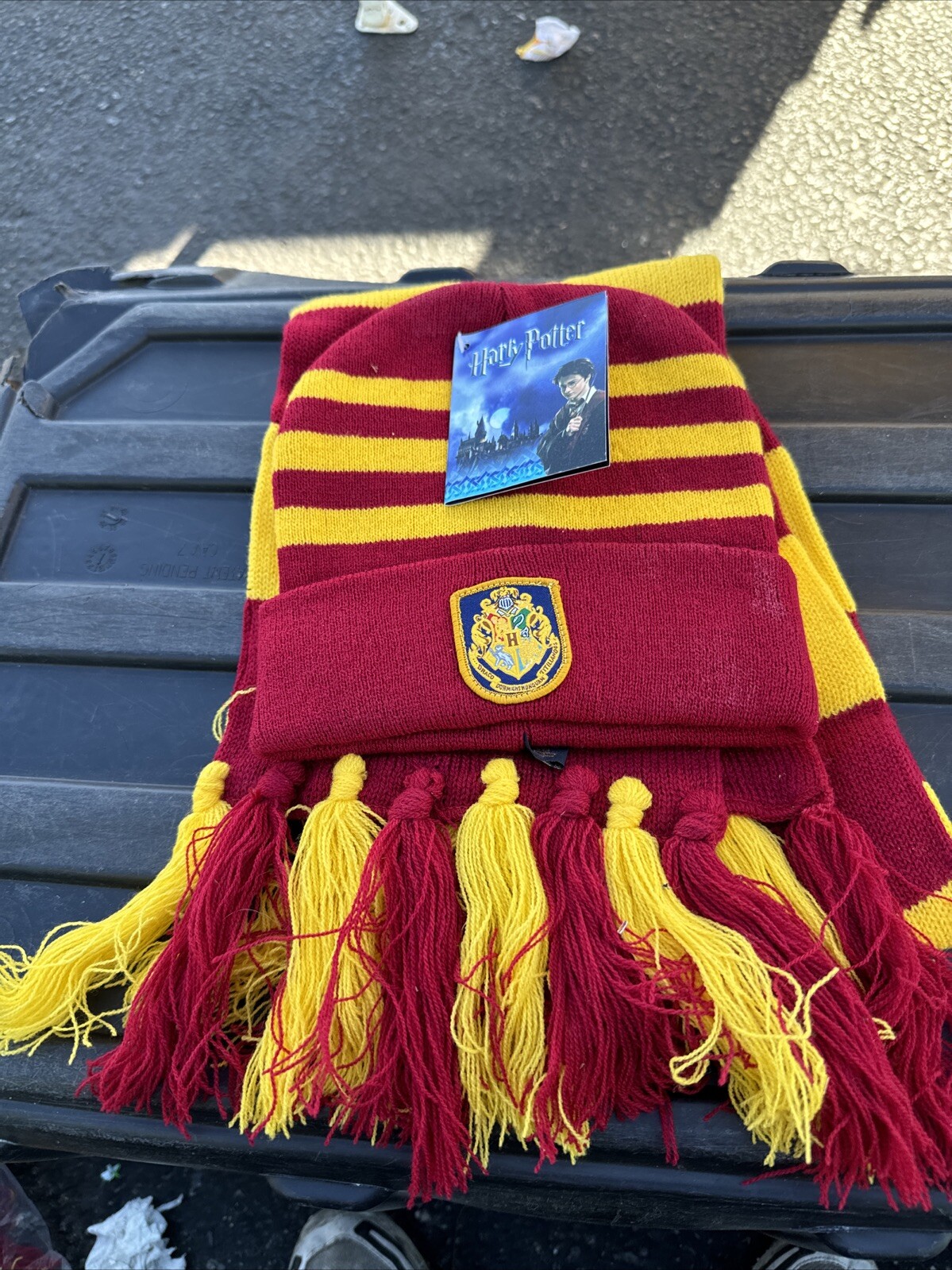 Harry Potter Gryffindor Scarf Red Yellow Knit New With Tags-image