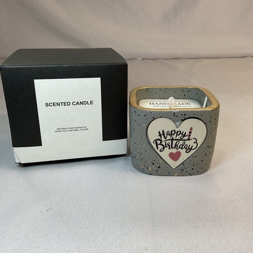 NWT ‘Happy Birthday’ Natural Candle Essential Oils