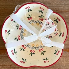 Potter’s Studio Set of 2 Farmhouse Cherry Scalloped Stoneware Bowls 8" NWT