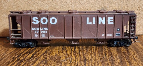 SOO Line 3 Bay Covered Hopper 70084 Metallräder Kadee Atlas RTR HO | Zustand: Used