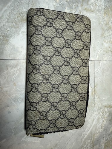 Authentic Women’s Gucci Canvas Monogram Long Wallet Vintage