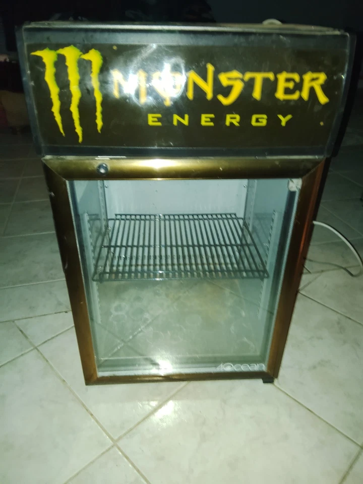 老式迷你怪物冰箱 — 第 2/4 张图片