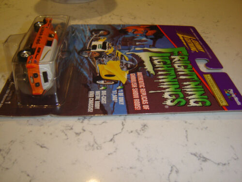 Johnny Lightning Frightning Lightning Orange HAULIN HEARSE HEMI Series 1 - Picture 4 of 4