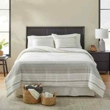 Hearth  Hand  Comforters / Alternating Pinstripe Comforter  Sham Set Gray/Cream