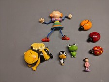 lot of 8 magnets